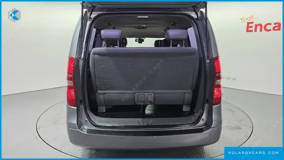 HYUNDAI STAREX 11-SEATER WAGON