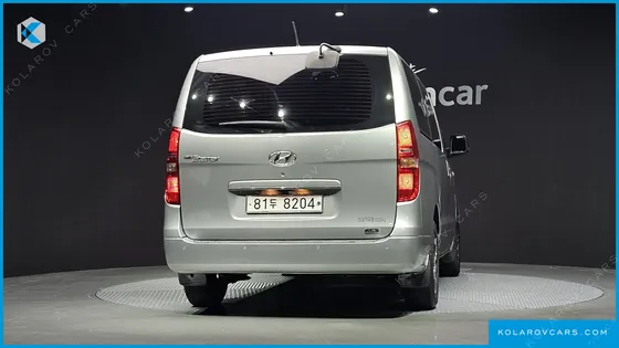 HYUNDAI STAREX 5-SEATER LPI VAN