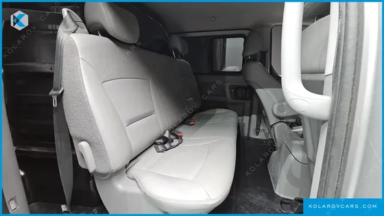 HYUNDAI STAREX 5-SEATER LPI VAN