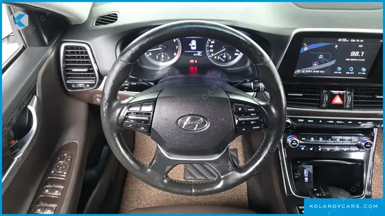 HYUNDAI GRANDEUR 2.4 PREMIUM