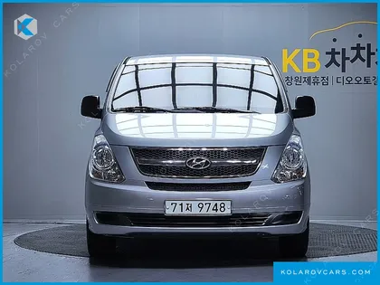 HYUNDAI STAREX 12-SEATER WAGON