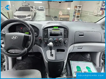 HYUNDAI STAREX 12-SEATER WAGON