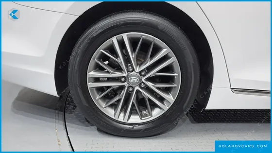 HYUNDAI GRANDEUR 2.4 MODERN
