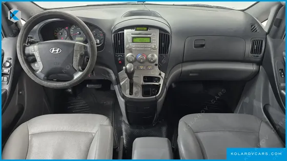HYUNDAI STAREX 5-SEATER LPI VAN