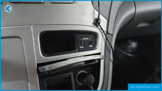 HYUNDAI STAREX 5-SEATER LPI VAN