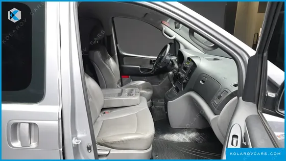 HYUNDAI STAREX 12-SEATER WAGON