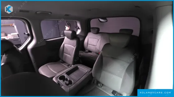 HYUNDAI STAREX 12-SEATER WAGON