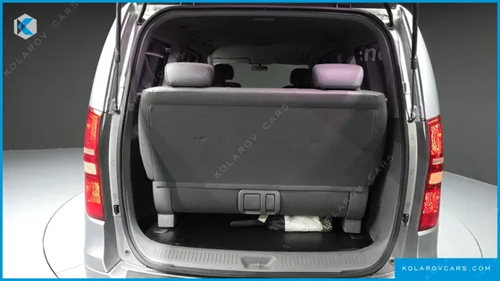 HYUNDAI STAREX 12-SEATER WAGON