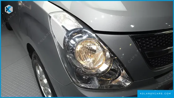 HYUNDAI STAREX 12-SEATER WAGON