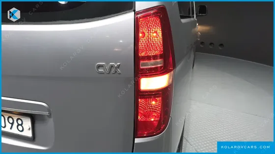 HYUNDAI STAREX 12-SEATER WAGON