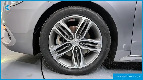 HYUNDAI GRANDEUR 2.4 PREMIUM