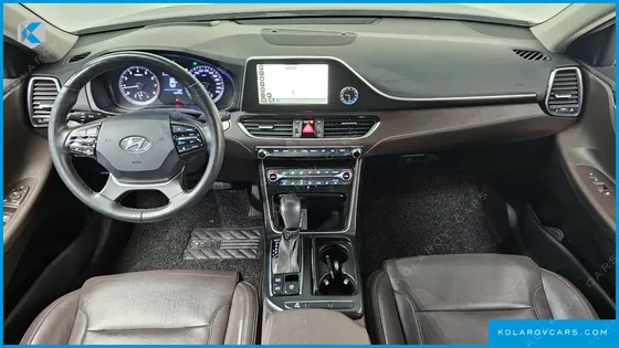 HYUNDAI GRANDEUR 2.4 PREMIUM