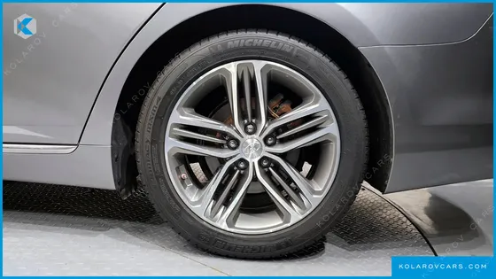 HYUNDAI GRANDEUR 2.4 PREMIUM