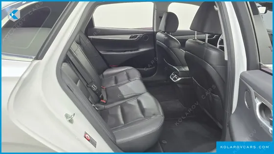 HYUNDAI GRANDEUR 3.0 LPI RENT CAR