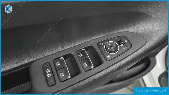 HYUNDAI GRANDEUR 3.0 LPI RENT CAR