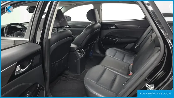 KIA K7 3.0 LPI TRENDY(RENTED CAR)