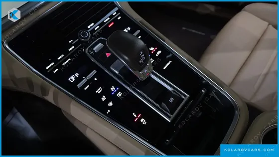 PORSCHE PANAMERA 2.9 AWD E-HYBRID PLATINUM EDITION