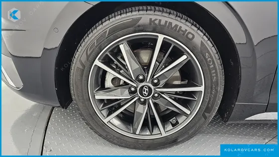 HYUNDAI GRANDEUR 3.3
