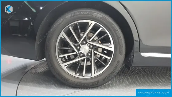 HYUNDAI GRANDEUR 3.0 LPI RENT CAR