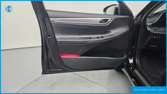 HYUNDAI GRANDEUR 3.0 LPI RENT CAR