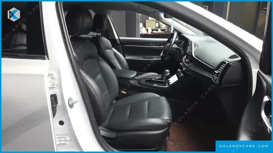 HYUNDAI GRANDEUR 3.0 LPI MODERN BASIC (RENTAL CAR)