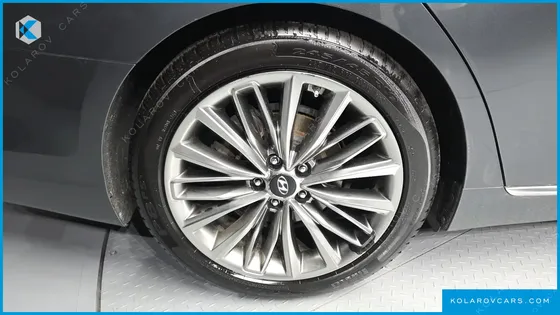 HYUNDAI GRANDEUR 3.3 CELEBRITY