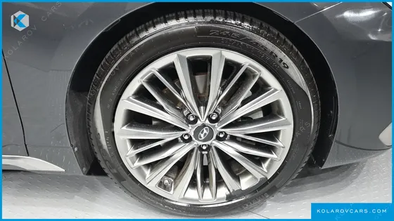 HYUNDAI GRANDEUR 3.3 CELEBRITY