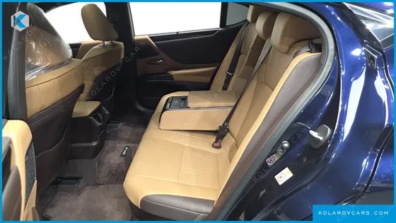 LEXUS ES EXECUTIVE