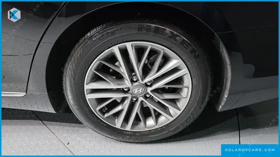 HYUNDAI GRANDEUR 2.4 PREMIUM