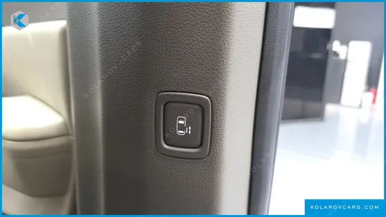 KIA CARNIVAL DIESEL 9-SEATER HI-LIMOUSINE