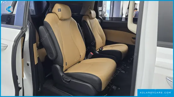 KIA CARNIVAL DIESEL 9-SEATER PRESTIGE