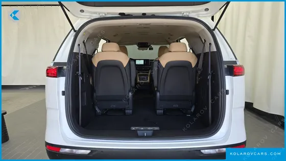 KIA CARNIVAL DIESEL 9-SEATER PRESTIGE