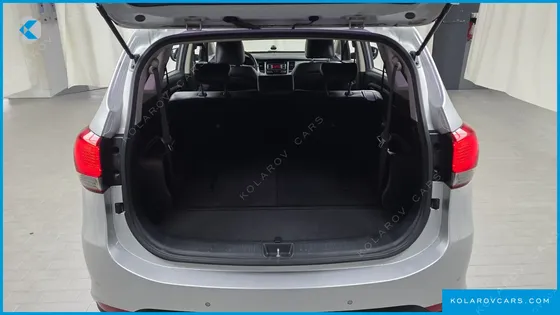 KIA CARENS 2.0 LPI LUXURY