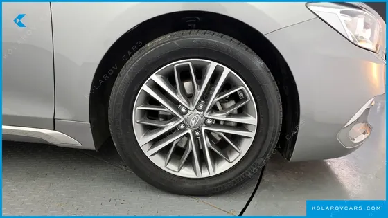 HYUNDAI GRANDEUR 3.0 LPI MODERN (RENTAL CAR)
