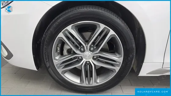 HYUNDAI GRANDEUR 3.0 PREMIUM
