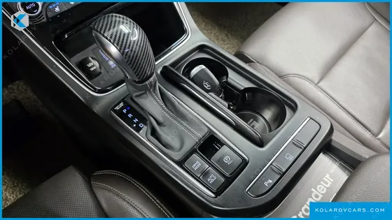 HYUNDAI GRANDEUR 3.0 PREMIUM