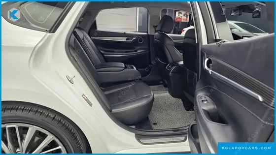 HYUNDAI GRANDEUR 2.4 PREMIUM