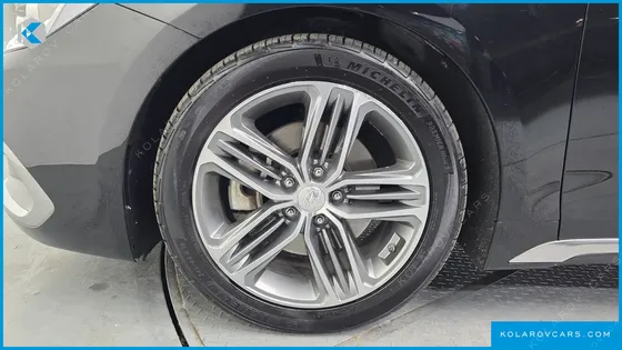 HYUNDAI GRANDEUR 3.0 EXCLUSIVE