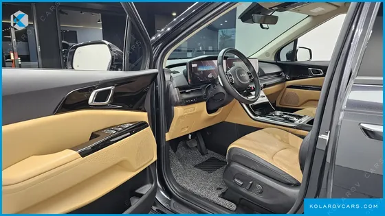 KIA CARNIVAL GASOLINE 9-SEATER NOBLESSE