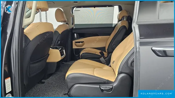 KIA CARNIVAL GASOLINE 9-SEATER NOBLESSE