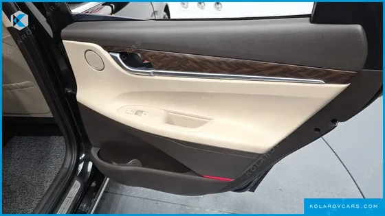 HYUNDAI GRANDEUR 2.4 PREMIUM