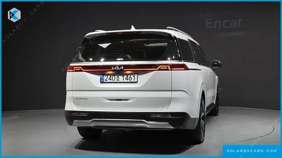KIA CARNIVAL GASOLINE 9-SEATER SIGNATURE