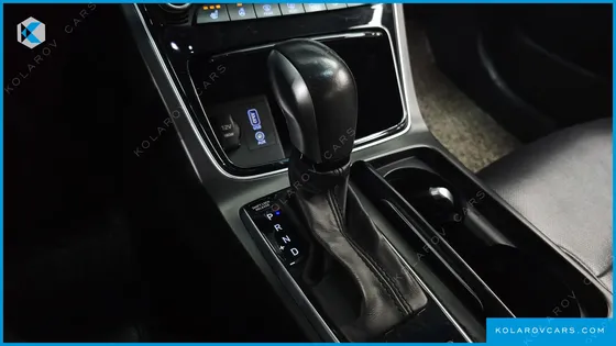 HYUNDAI GRANDEUR 3.0 MODREN BASIC (RENTAL CAR)