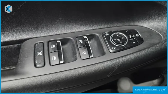 HYUNDAI GRANDEUR 3.0 MODREN BASIC (RENTAL CAR)