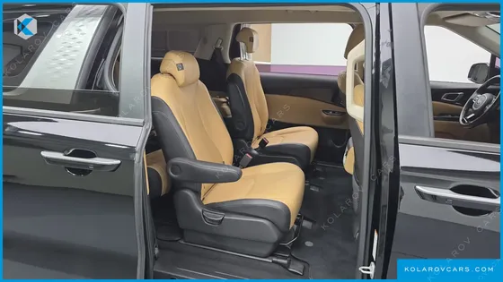 KIA CARNIVAL DIESEL 9-SEATER PRESTIGE