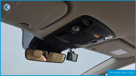 KIA CARNIVAL DIESEL 9-SEATER PRESTIGE