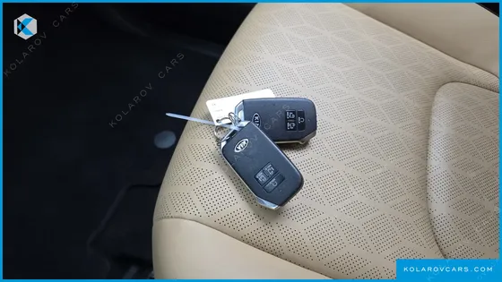 KIA CARNIVAL DIESEL 9-SEATER PRESTIGE