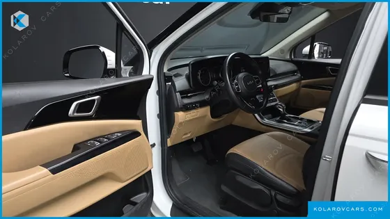 KIA CARNIVAL DIESEL 9-SEATER PRESTIGE