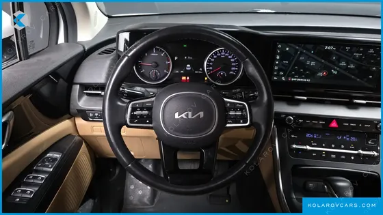KIA CARNIVAL DIESEL 9-SEATER PRESTIGE