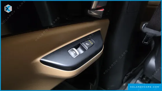 KIA CARNIVAL DIESEL 9-SEATER PRESTIGE